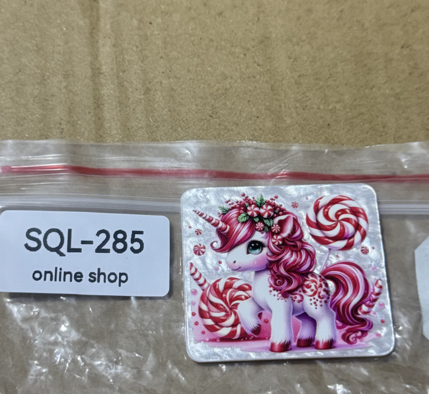 Xmas4 Glitter Acrylics for Badge Reels/Keychains/Pop Sockets ect.